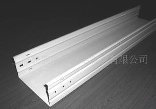 长期使用热镀锌线槽桥架后，需检查它是否存在变形