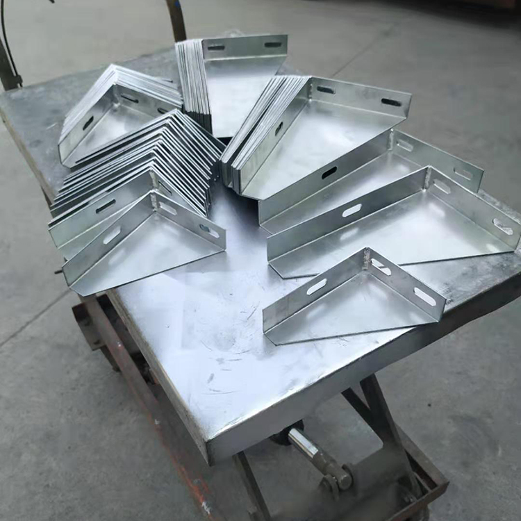 拒收桥架托臂不达标材料避免质量事故